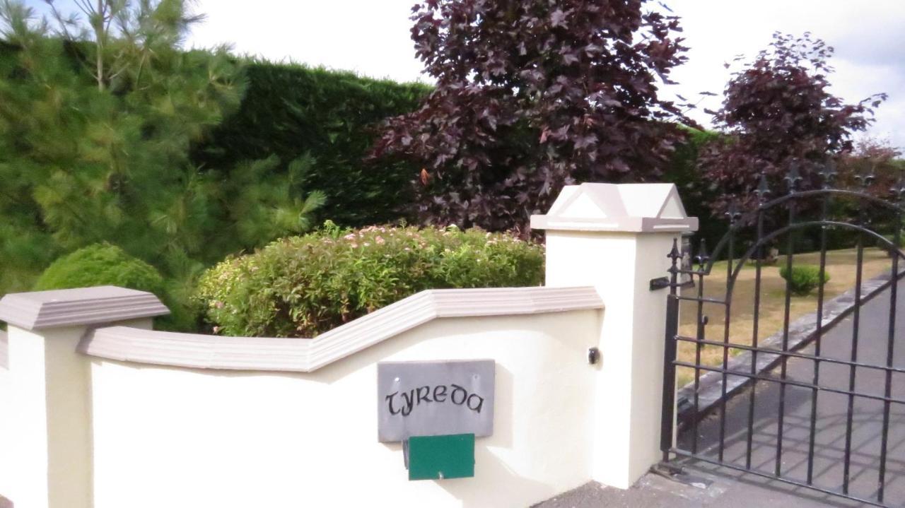 Tyreda Bed & Breakfast Ennis Exterior photo